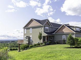 65 Thompson Hl, Rensselaer, NY 12144