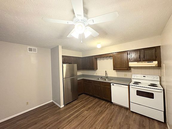 5th image of 6 Willedrob Rd APT 16