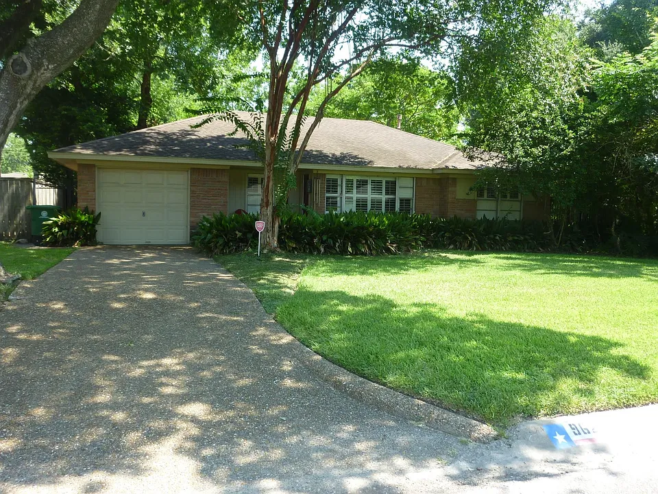 9626 Long Branch Ln