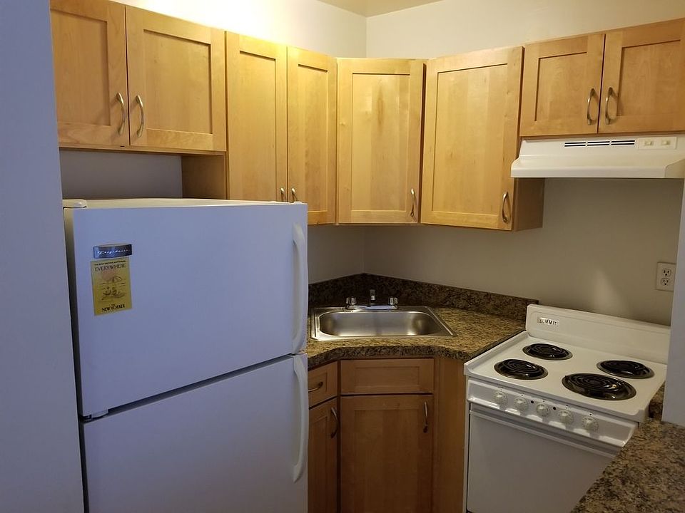 2nd image of 155 E 85th St APT 42
