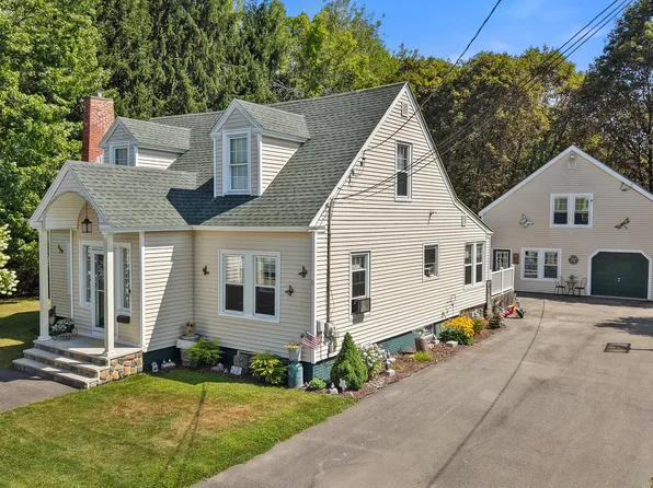 9 Chadwick Street, Winslow, ME 04901