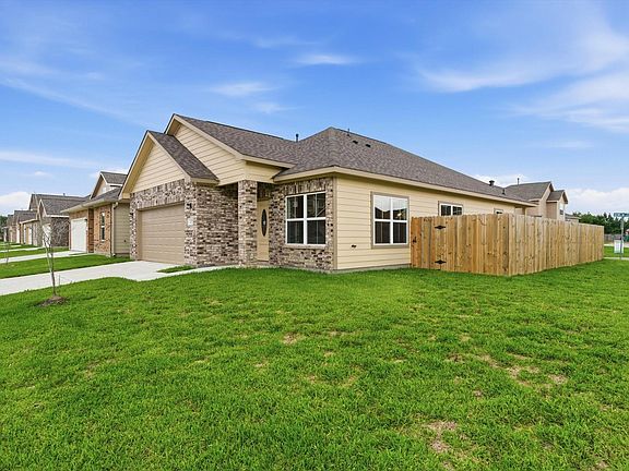 4th image of 2827 Pine Estate Ln