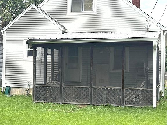 3rd image of 321 N 16th Ave
