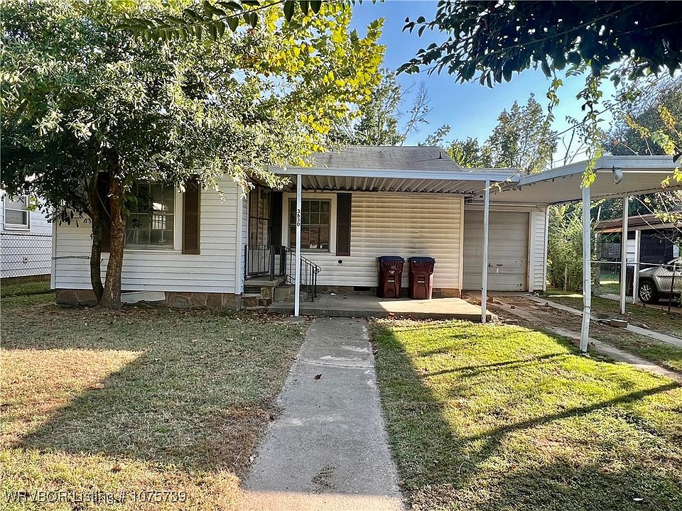 2nd image of 3630 Presley Ave