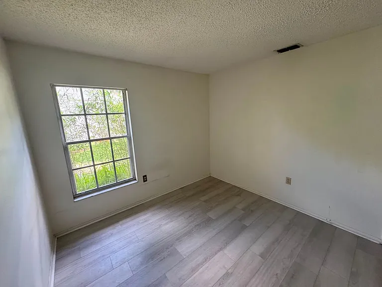 5818 Bambi Dr — Photo 15