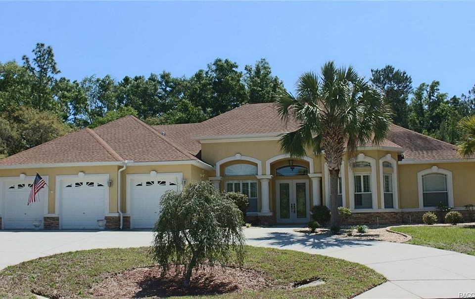 1st image of 15 Woodlee Ct S