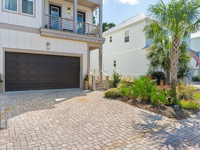 295 Grande Pointe Cir — Photo 47