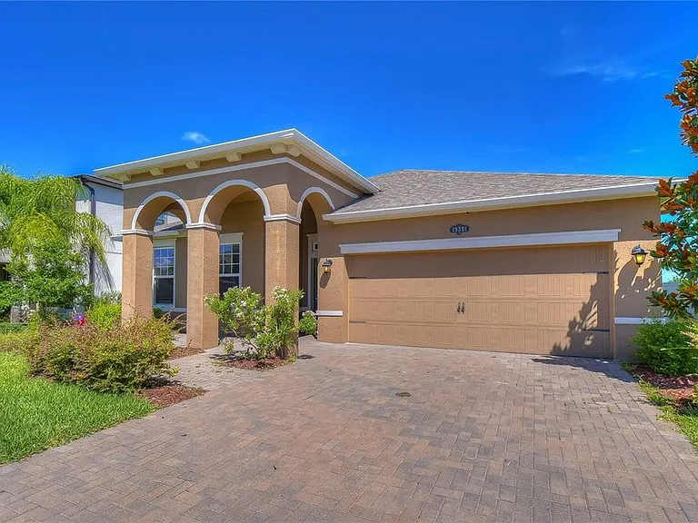 19391 Long Lake Ranch Blvd — Photo 2