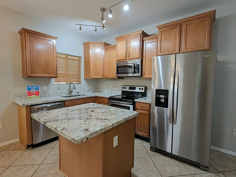 2727 N Price Rd #19 — Photo 9