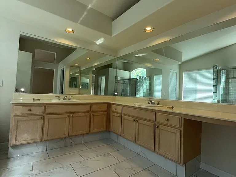 5152 Renaissance Ct — Photo 8