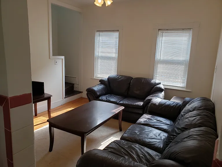243 Smith St — Photo 5