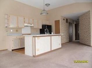 739 Fieldcrest Dr UNIT C, South Elgin, IL 60177