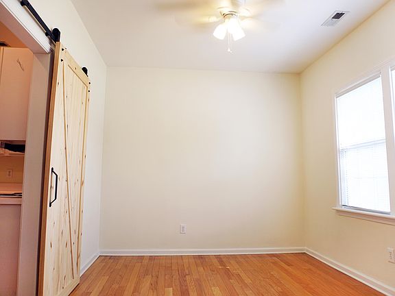 3rd image of 812 Shelton Ct