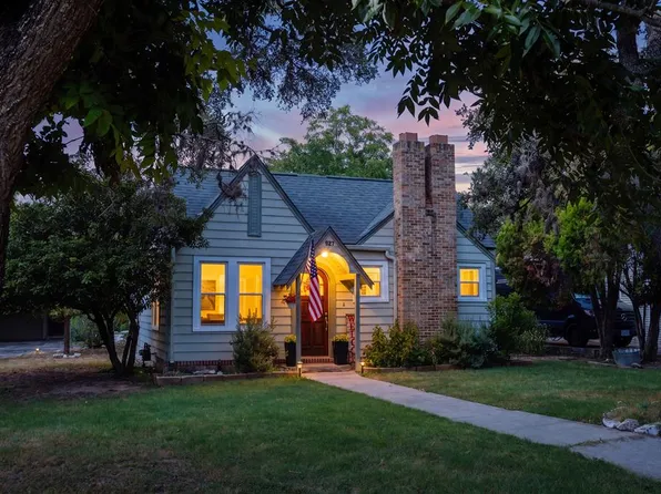 927 Myrta St, Kerrville, TX 78028