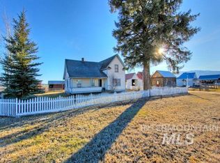 2511 E Roseberry Rd, Donnelly, ID 83615