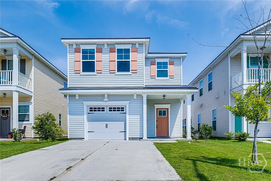 3 bed, 2.5 bath, 1830 sqft, $2,200 — Photo 1