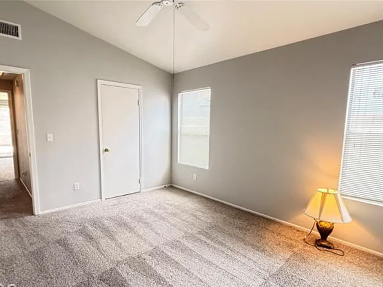 7220 Paradise Bay Dr — Photo 7
