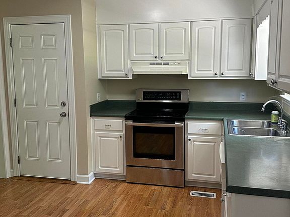 5th image of 710 Ogrady Dr