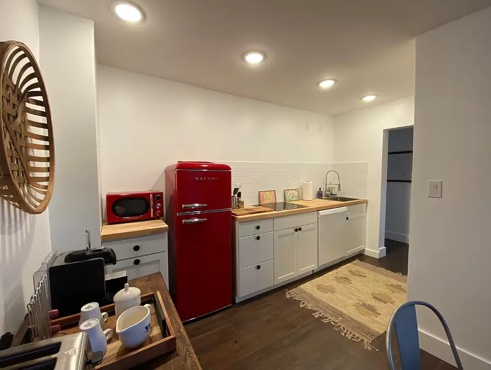1 bed, 800 sqft, $1,700 — Photo 2