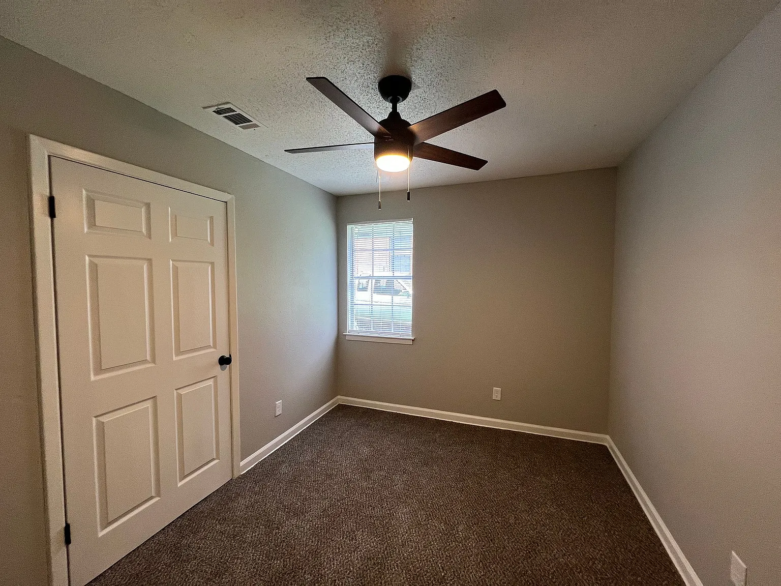 3516 Pryor St — Photo 3