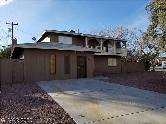 3rd image of 2561 Palma Vista Ave