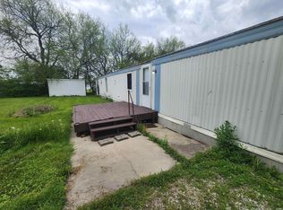 713 Greenbriar Dr, Hartford City, IN 47348