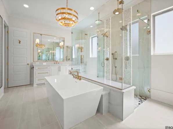 11079 Cessna St, Gonzales, LA 70737