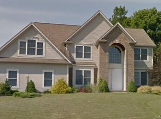 881 Rolins Run, Webster, NY 14580