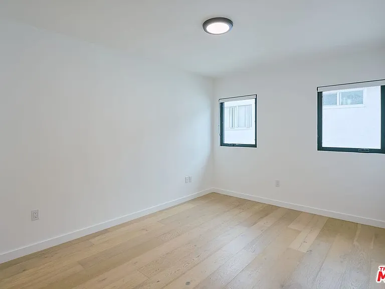 11785 Gateway Blvd #2 — Photo 2