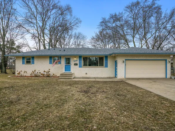 938 Adams St, Anoka, MN 55303