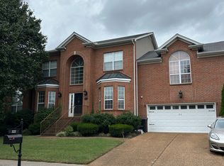 322 Logans Cir, Franklin, TN 37067