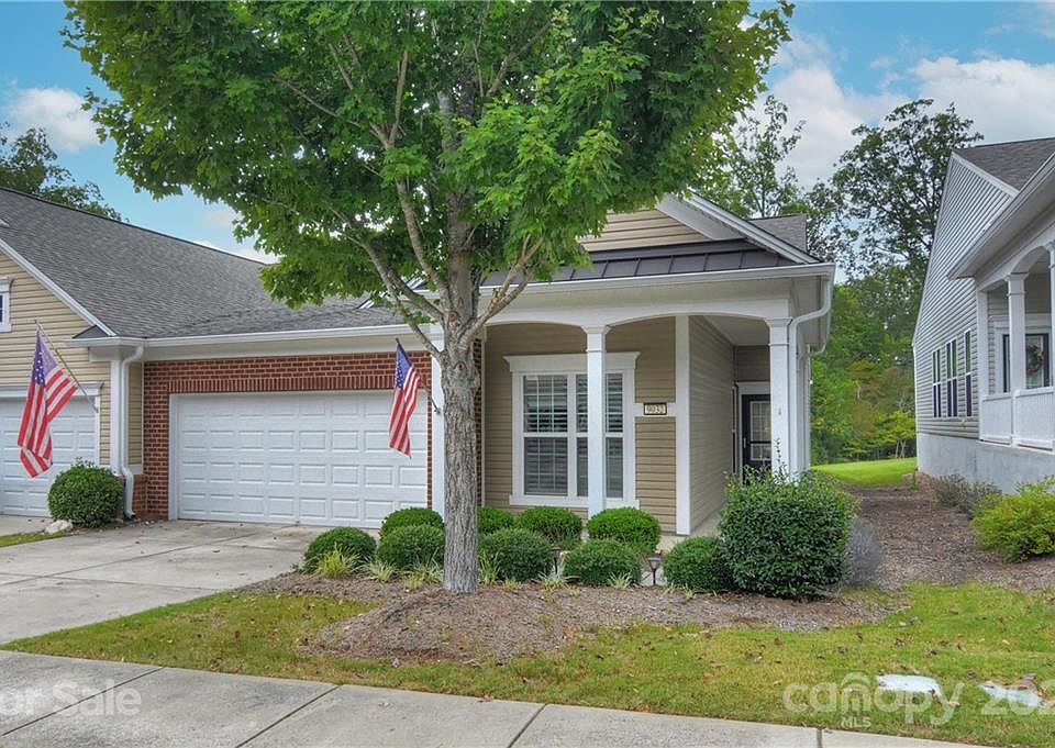 1st image of 9032 Smokey Hill Ln