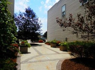 202 E Main St, Waterford, WI 53185