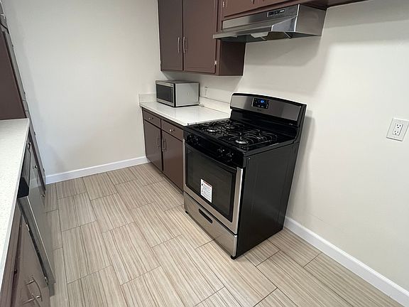 3rd image of 14842 Friar St APT B