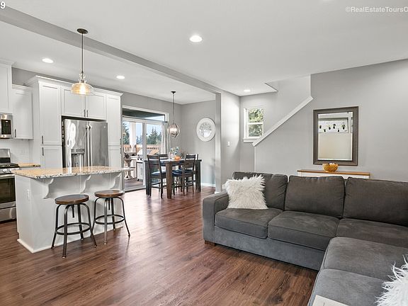 4th image of 4708 NE 13th Ct
