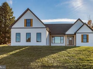 123 Willow Dr, Dayton, VA 22821