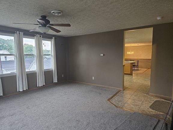 2nd image of 398 E Mound St #Rr
