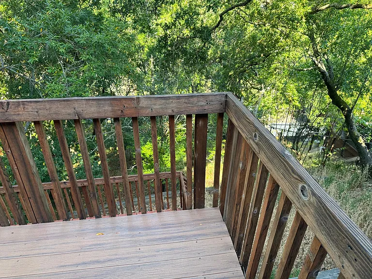 254 Redwood Rd — Photo 11