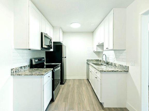 4th image of 2199 Bancroft Dr #2mzwu8dve