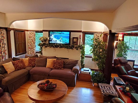 Living Room #1 ~ TV ~ Fireplace Hidden