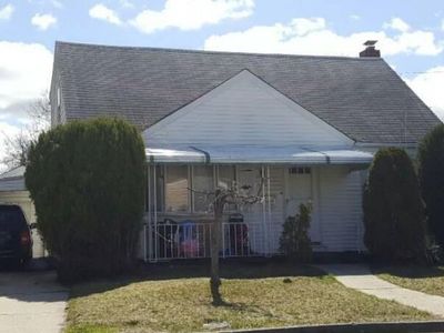1131 Jasper St S, Valley Stream, NY, 11580