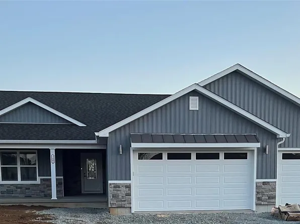 706 Deerfield Ln, Farmington, MO 63640