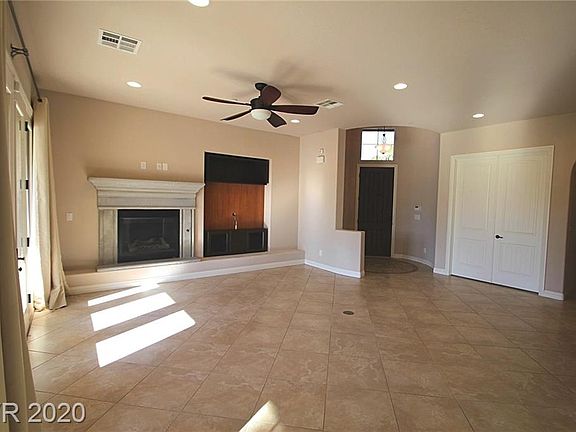 5th image of 4 Villa Ferrari Ct #0