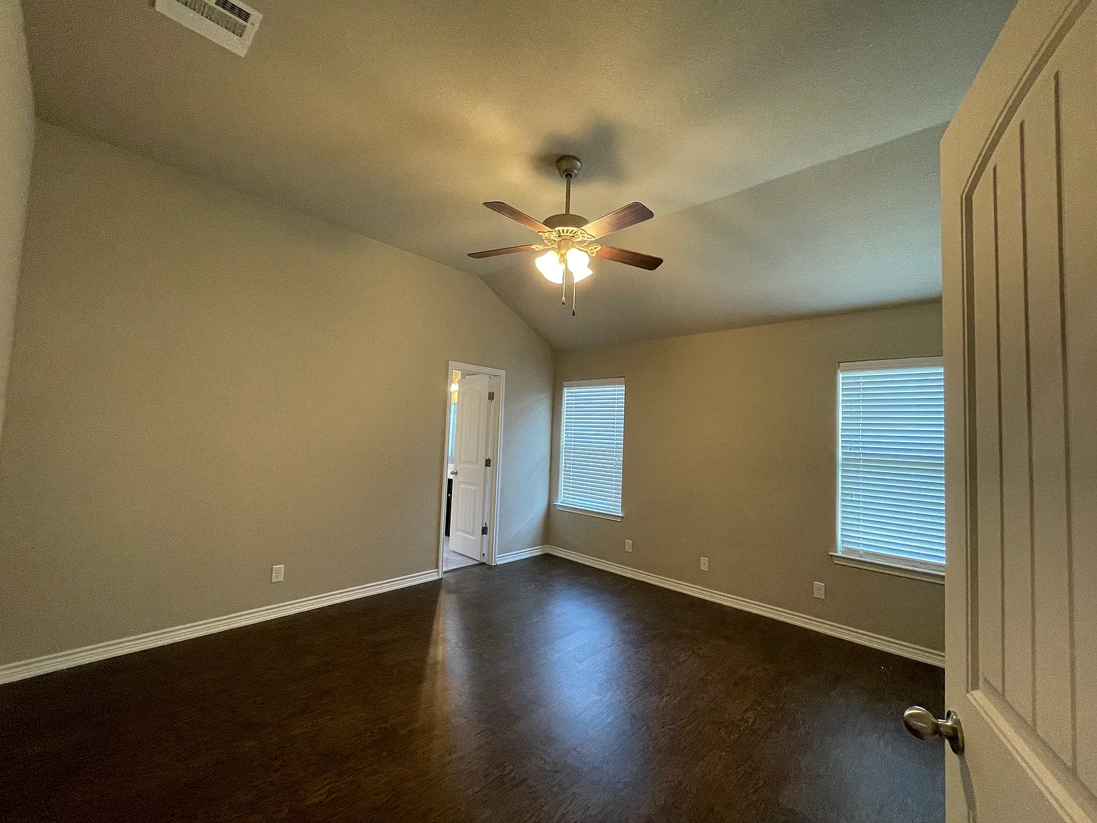 3 bed, 1598 sqft, $1,750 — Photo 4