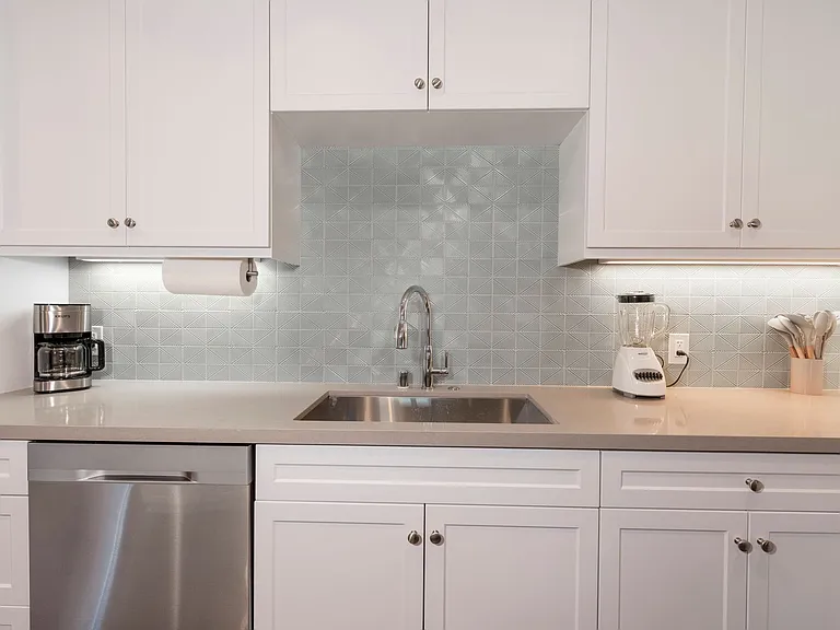Mission View Residences — Photo 20