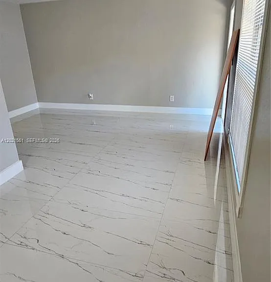 160 NW 14th St #9 — Photo 17