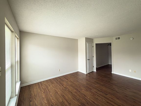 2nd image of 2521-2523 E Morris Dr #Eb7abc0f0