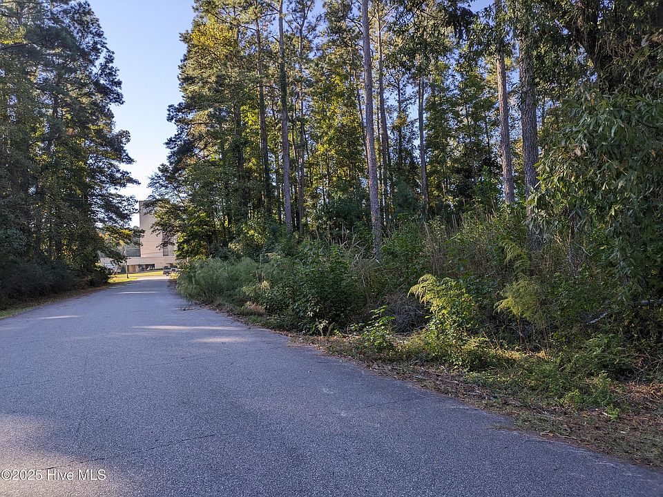 1st image of 510 E Oliver St Street LOT 1