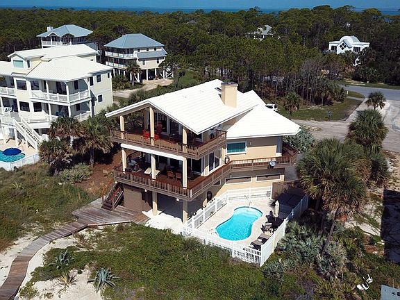 4th image of 2132 Palmetto Way