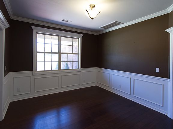 4th image of 4203 NE Kensington Ave